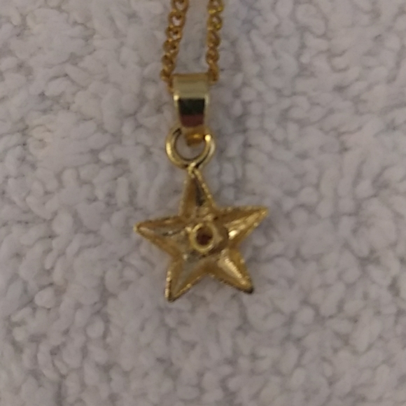Starfish gold necklace - Picture 5 of 5